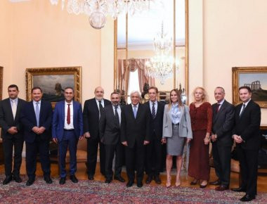 Πρ.Παυλόπουλος: Συναντήθηκε με εκπροσώπους του ΣΕΠΕ